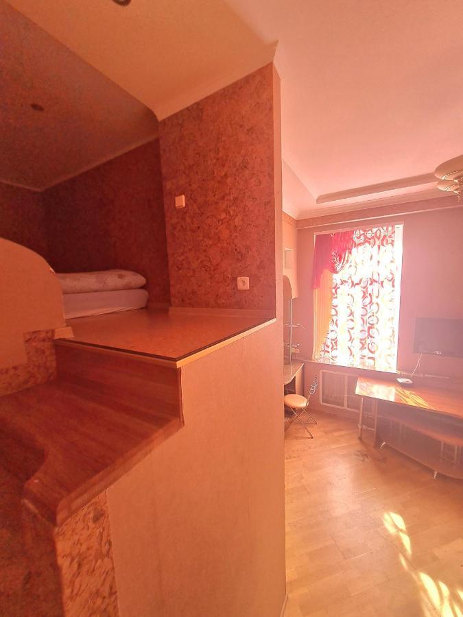 Центр, Євгена Коновальця, 3 Lägenhet Lutsʼk Exteriör bild